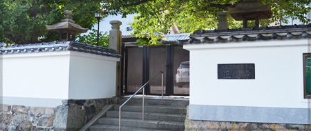 正蓮寺の境内